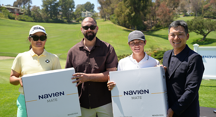 Navien representatives presenting boxed Navien OptiSleep systems at the K.J. Choi Foundation AJGA Junior Championship